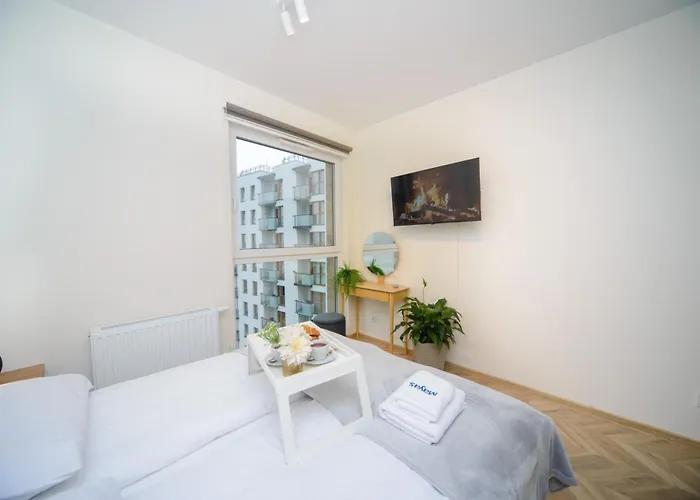 アパート Maya's Flats & 101 Sea View - 3 Pokojowy A グダニスク