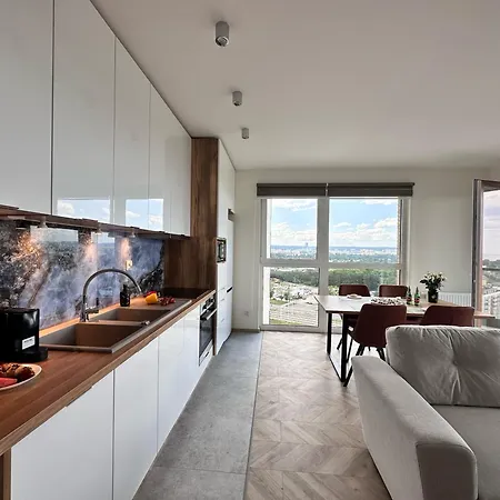 Maya's Flats & 101 Sea View - 3 Pokojowy Z Widokiem Na Morze Na Letnicy
