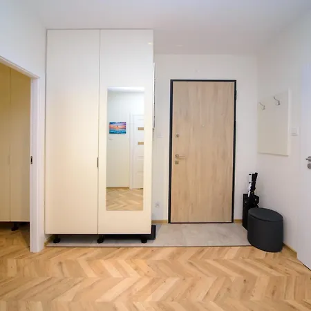 Maya's Flats & 101 Sea View - 3 Pokojowy Z Widokiem Na Morze Na Letnicy *