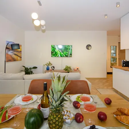 Maya's Flats & 101 Sea View - 3 Pokojowy A 公寓 *